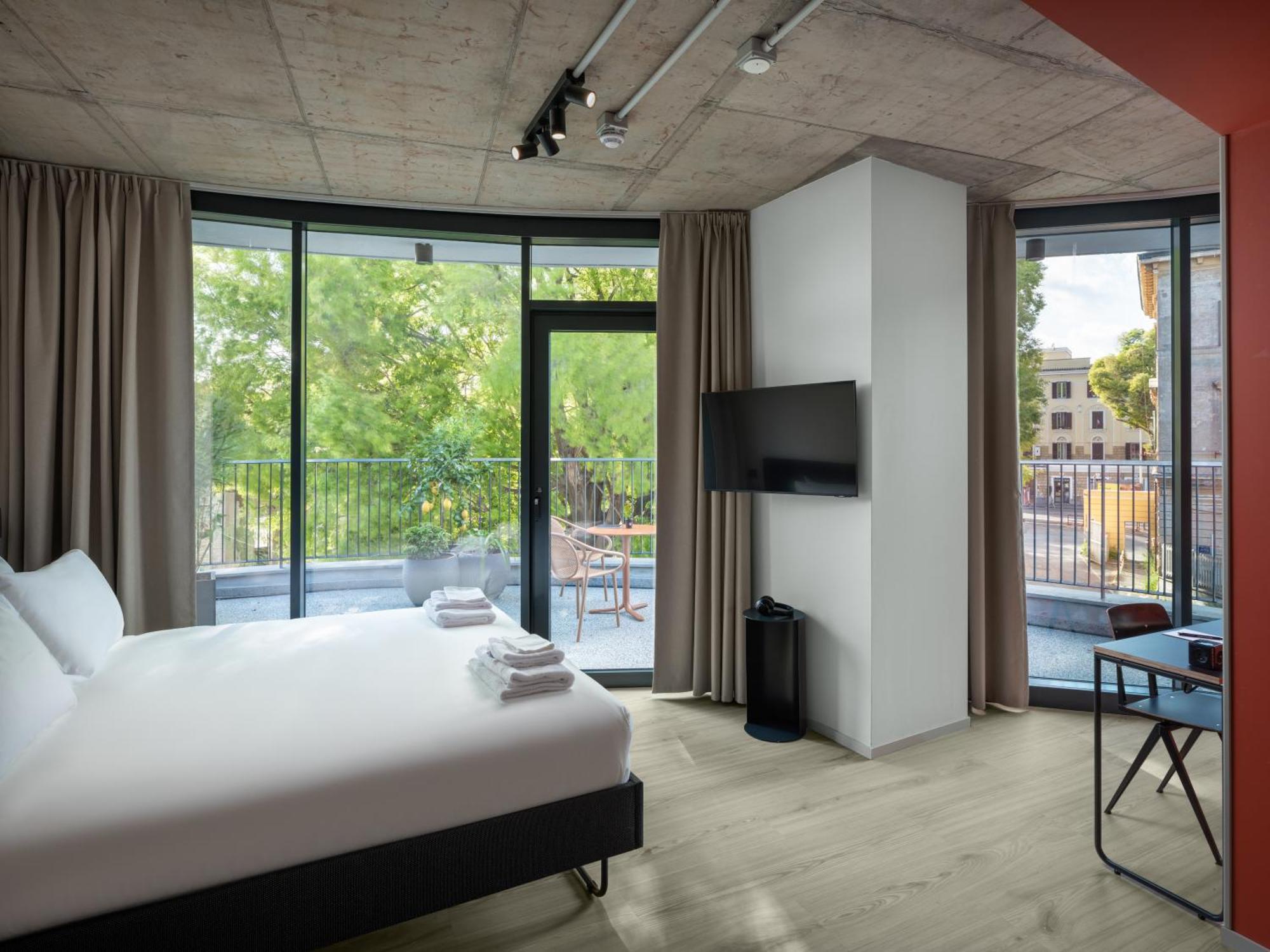 The Social Hub Rome Hotel Exterior photo